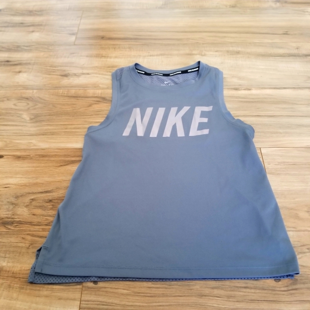 Nike women's  tank top gre Size small
